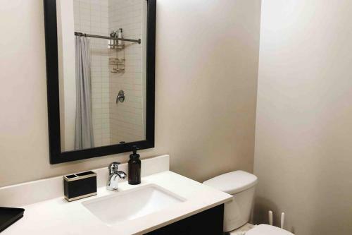 Cozy & Modern Apartment In Midtown Atlanta