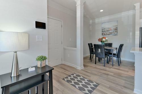 Apartamento Truist Park Location With Two King Beds