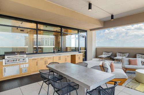 Apartamento Artistically Gleaming Buckhead Retreat