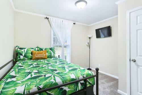 5 Mins From Airport Family Friendly Home