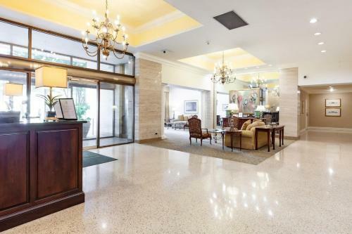 Exquisitely Boho Chic Styled 2bd L Downtown Atl