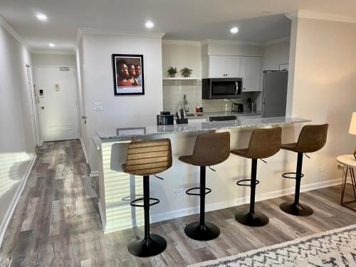 Modern Cozy Atlanta Downtown Condo L Sleeps 4