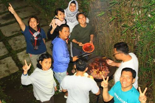 Lodge Oemah Kajoe Lembang