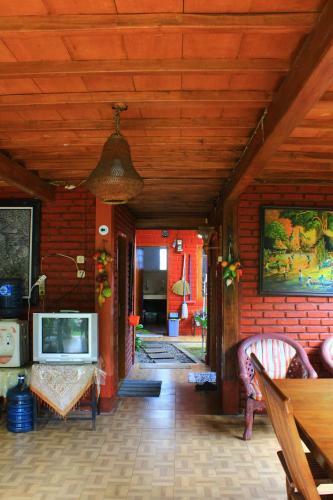 Lodge Oemah Kajoe Lembang