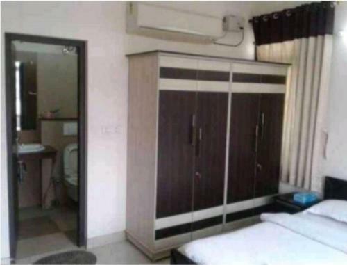 Hostal National Caretakers Guest House