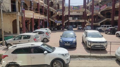 Hostal City Crown Guest House
