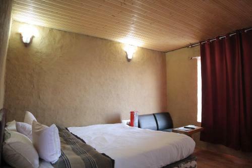 Zazroo Mud Cottages Home Stay
