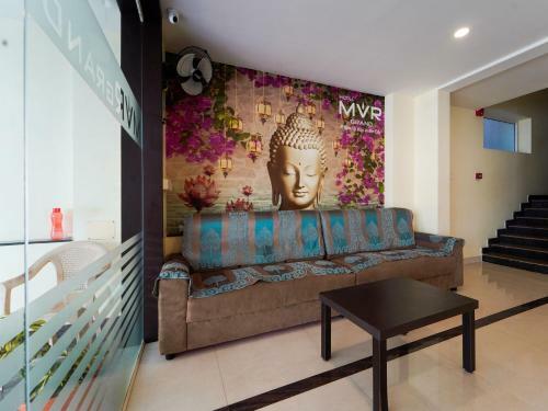Capital O 87241 Hotel Mvr Grand