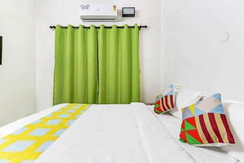 Hostal Oyo Home 66772 Budget Stay Trinity Villa