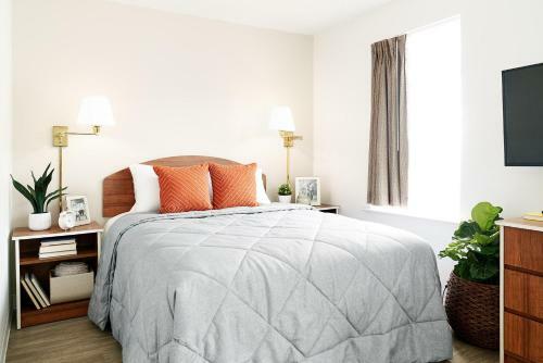 Hotel Intown Suites Extended Stay Macon Ga