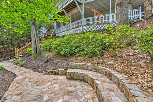 Luxurious Sky Valley Golf Resort Home With 3 Decks!