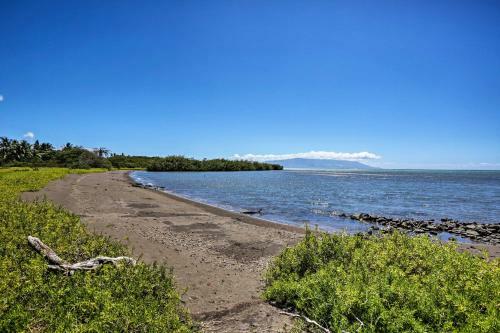 Apartamento Oceanfront Molokai Condo With Pool And Grills!