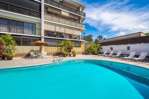 Kona Plaza#113