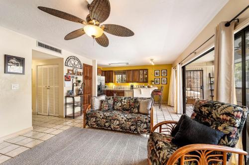 Kona Plaza#113