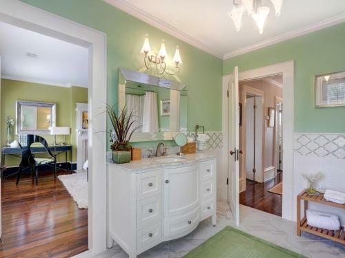Gorgeous New Home On Monterey Square
