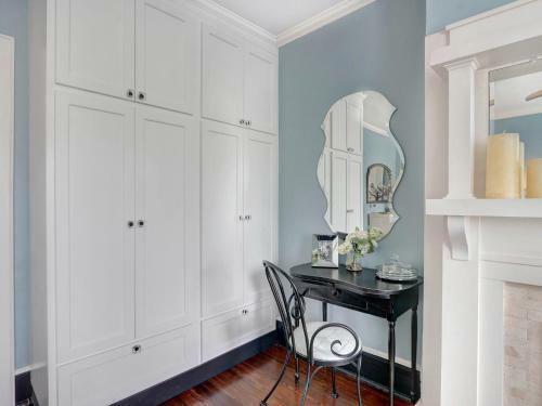 Gorgeous New Home On Monterey Square