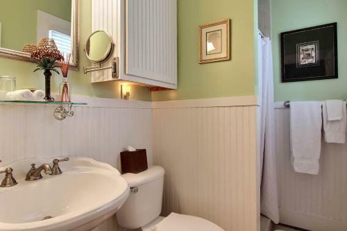 Bed & Breakfast Green Palm Inn