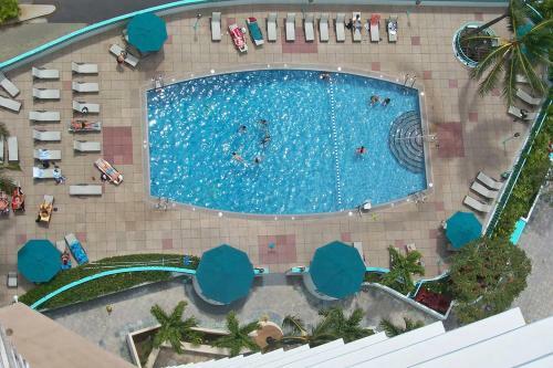 Apartamento @ Marbella Lane Executive Suite, Steps To Beach