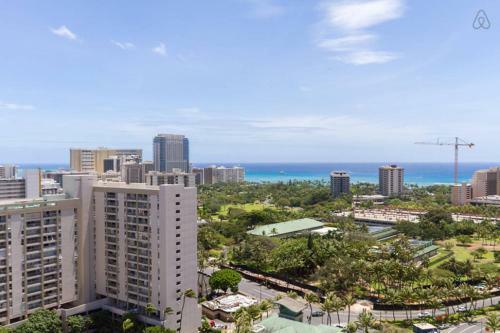 Apartamento 2 Bedroom Corner Suite & Tropical Views