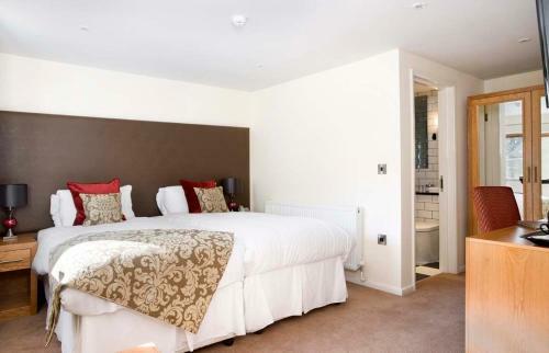 Redesdale Arms Hotel