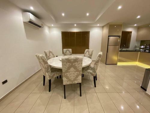 Brand New Pool Villa / 4br 8-10 Persons