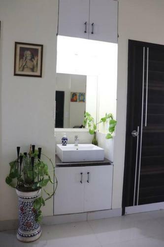 Apartamento Treasure Home, Centrally Located 3bhk