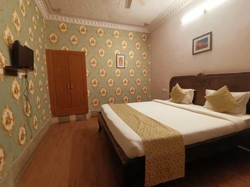 Hotel The Ishani Vilas