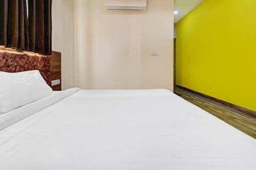 Oyo 86002 Hotel Komal Palace