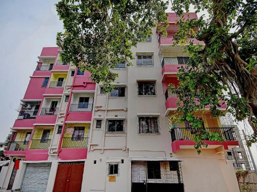 Hostal Oyo 80645 Rose Inn