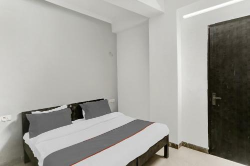 Hotel Capital O 85794 Blue Diamond