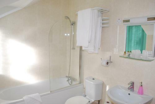 The Woodridge Inn Hotel