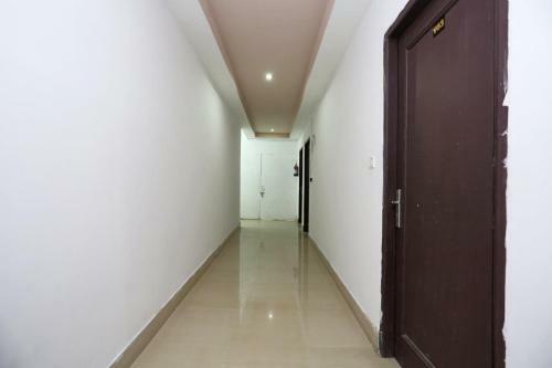 Oyo 28227 Hotel Abhinandan