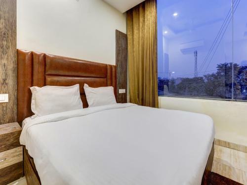 Oyo 85427 Hotel La Vista