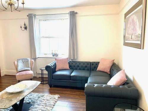Stunning 6 Bedroom Farmhouse In Hellingly