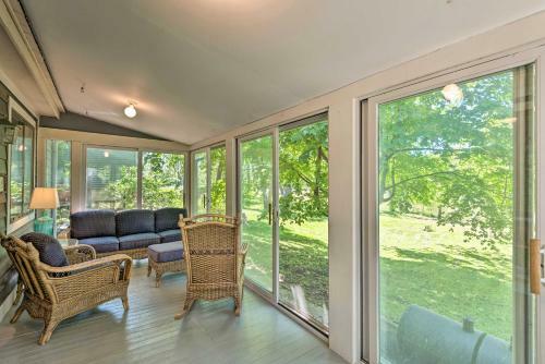 Riverside Hideout 3 Mi To Dtwn Cedar Falls!