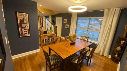 Here It Is! Cool Cape Cod-3 Br-2.5 Bath-12 Guests
