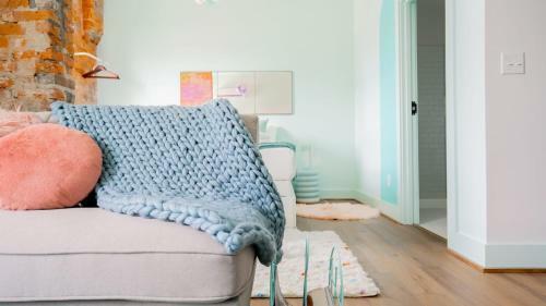 Apartamento Pickle Factory Soda Pop Whimsical Fun Studio