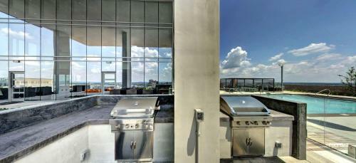 Apartamento Two Luxurious Condos On The Same Floor By Cozysuites