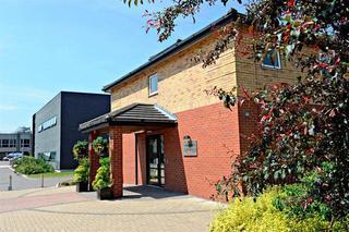 Burleigh Court Hotel And Leisure