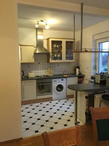 Apartment Am Friedrich Ebert Park Mit �ber 100qm Wohnfl�che