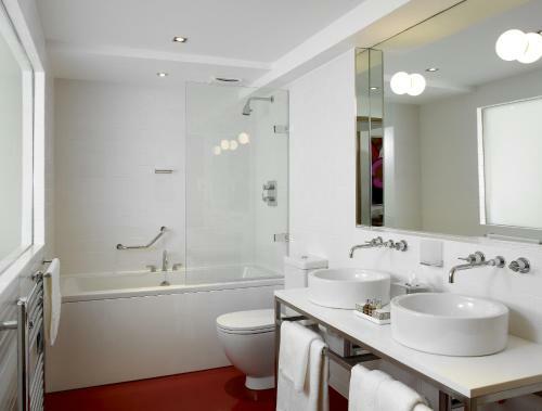 Posada Ye Olde Bulls Head Inn & Townhouse