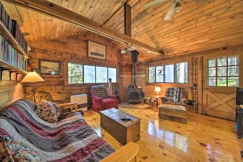Cozy Cottage On Cat Cove With Wraparound Deck!