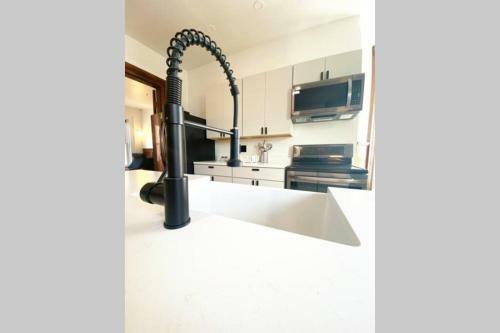Apartamento Stunning - Modern 2 Bedroom Victorian Mansion Pad