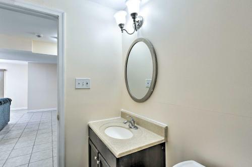 Roomy Ellicott City Apartment With Backyard!