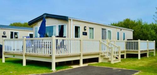 Stunning Luxury 6 Berth Caravan Tattershall Lakes