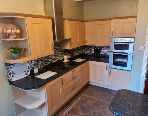 Stunning Sea View Immaculate 4-bed Family House
