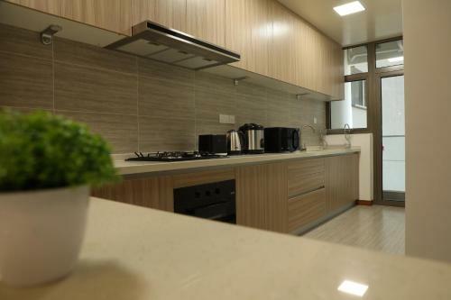 Impeccable 2-bed Apartment In Astoria- Colombo 3