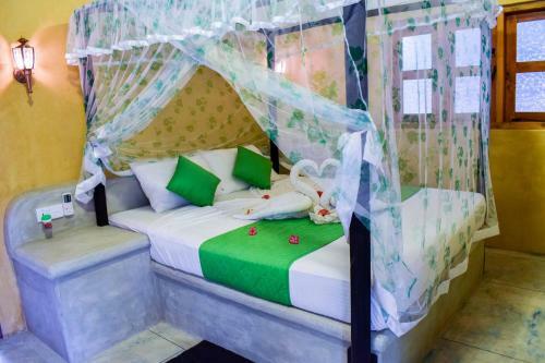 Hotel Ruveesha Beach Resort