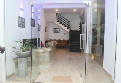 Kings Gate Airport Transit Hotel