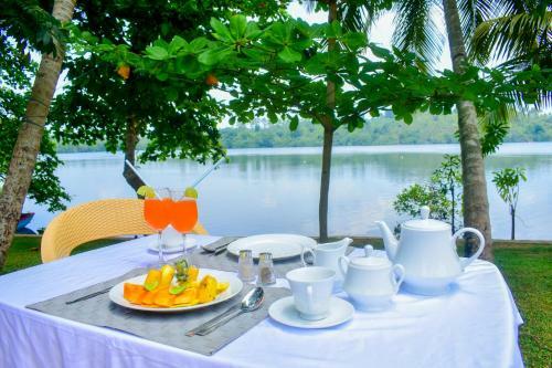 Hostal The Green Lagoon Villa